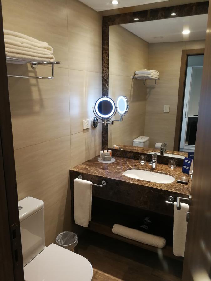 Paseo La Galeria Hotel & Suites 亚松森 外观 照片