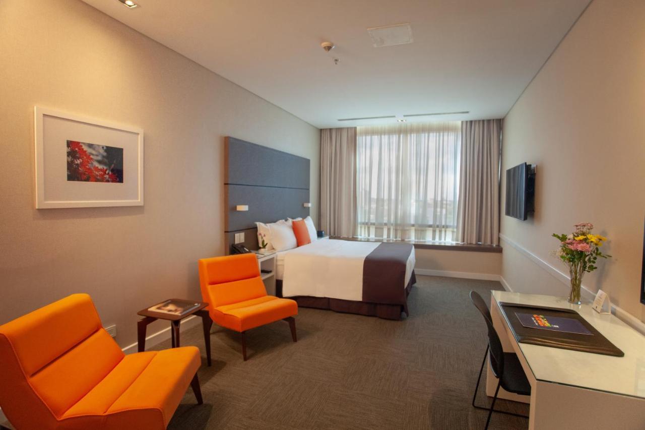 Paseo La Galeria Hotel & Suites 亚松森 外观 照片