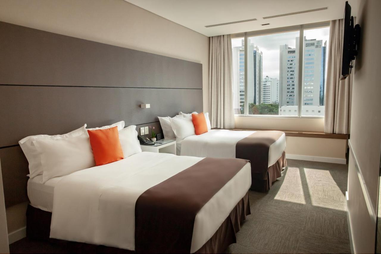 Paseo La Galeria Hotel & Suites 亚松森 外观 照片